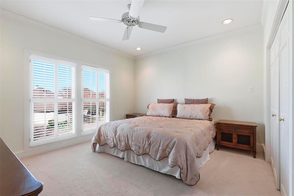 5949 River Bend Drive Property Photo 11