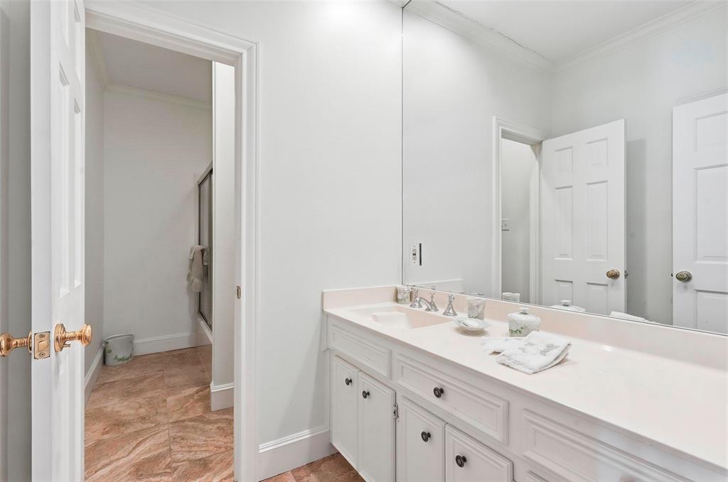 5949 River Bend Drive Property Photo 12