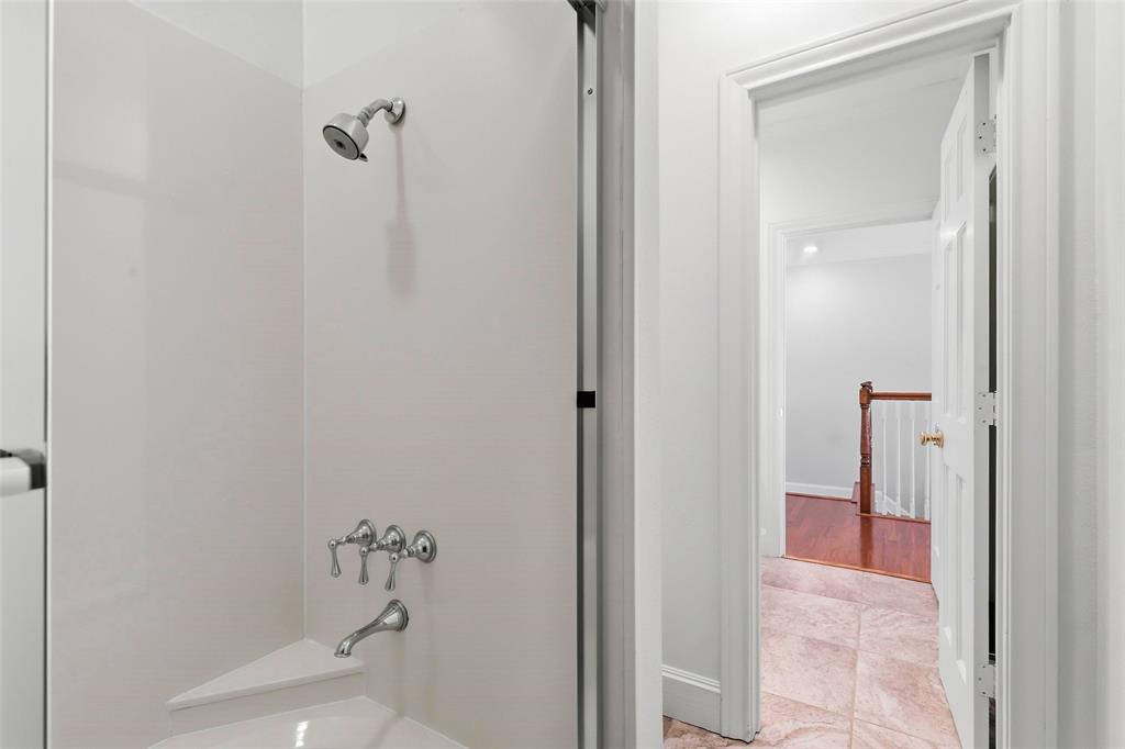 5949 River Bend Drive Property Photo 13