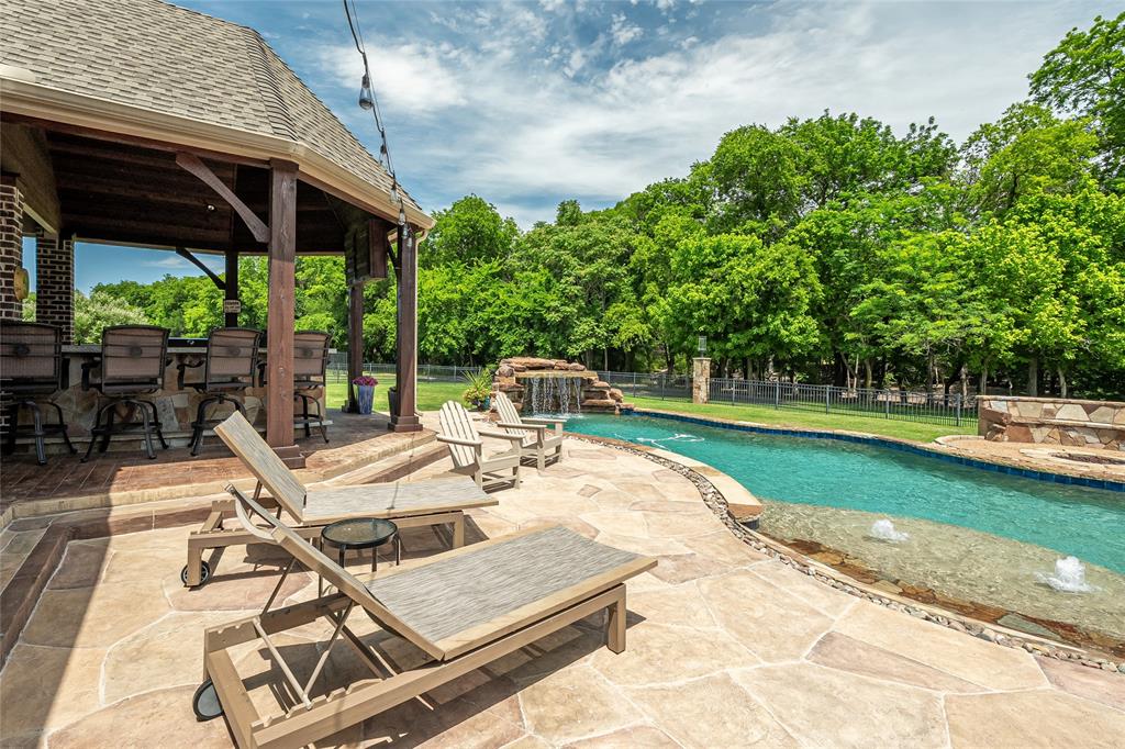 1615 Sara Cove Property Photo 36