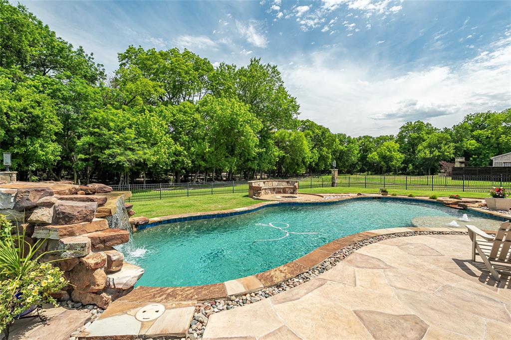 1615 Sara Cove Property Photo 37