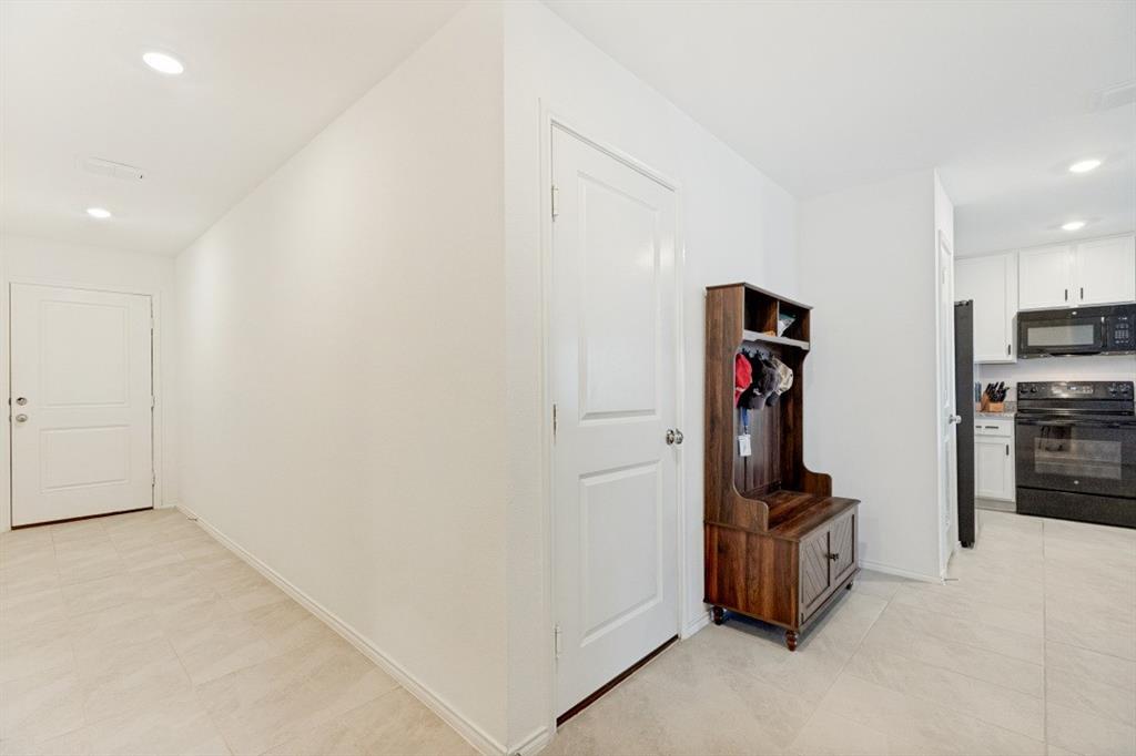 314 Ashbrook Way Property Photo 3