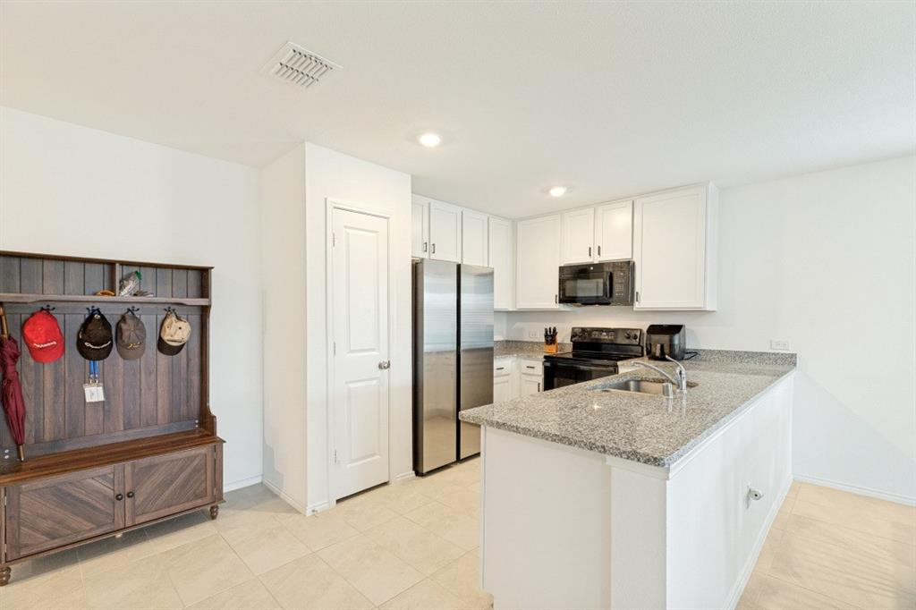 314 Ashbrook Way Property Photo 4