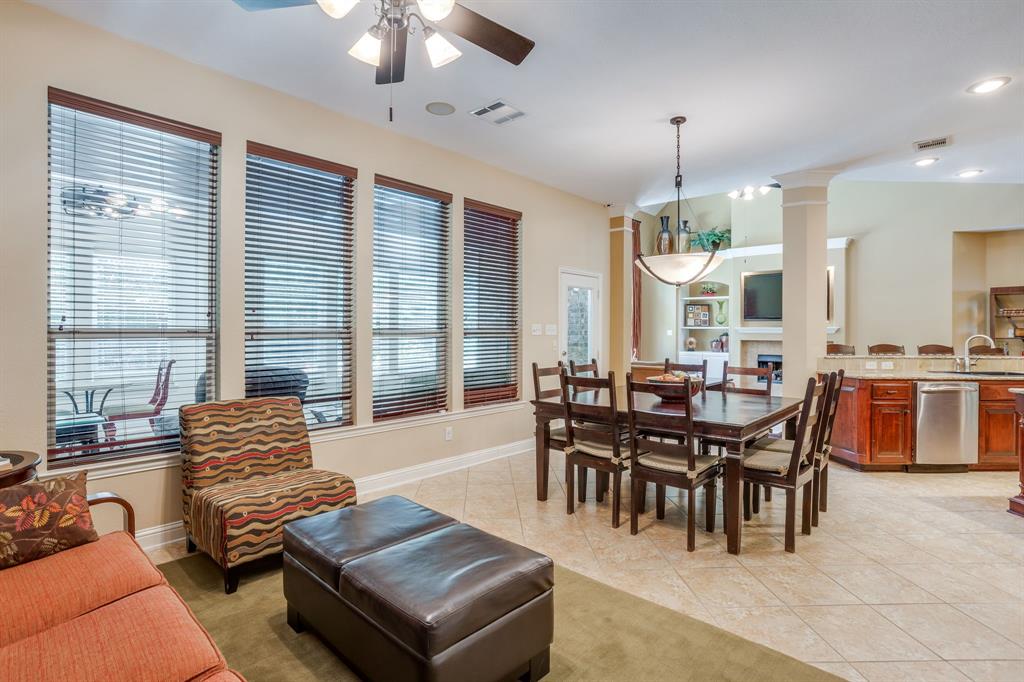 2620 Waters Edge Drive Property Photo 12