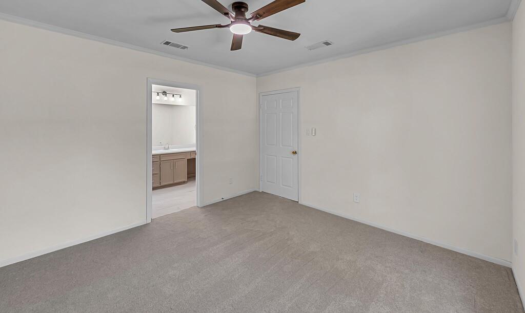 102 S Avenue Q Property Photo 15