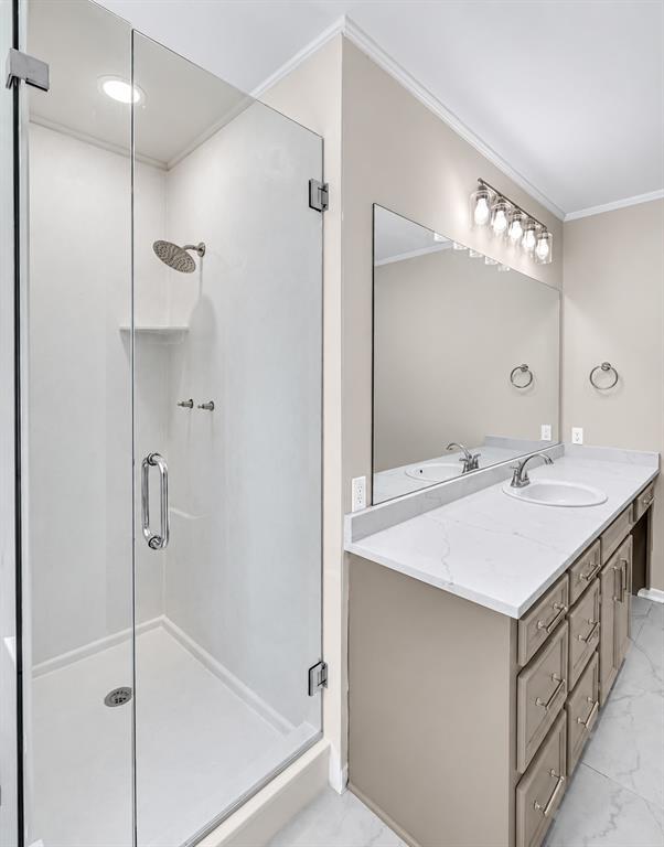 102 S Avenue Q Property Photo 19