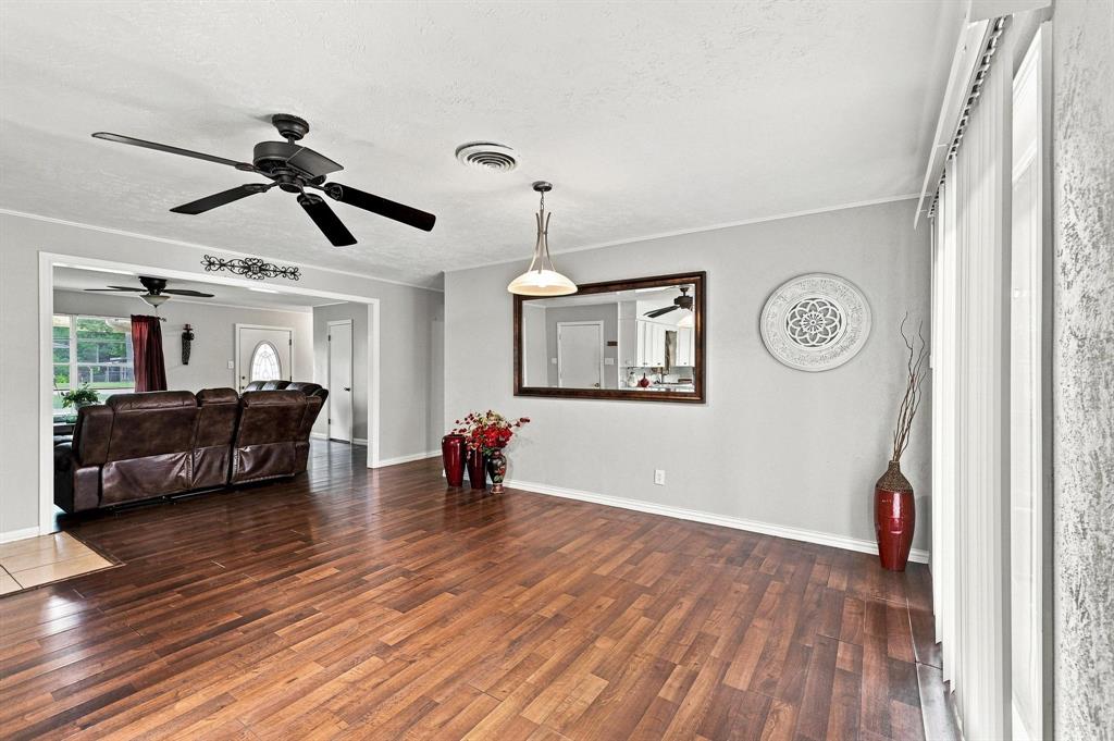 121 S Imperial Drive Property Photo 10