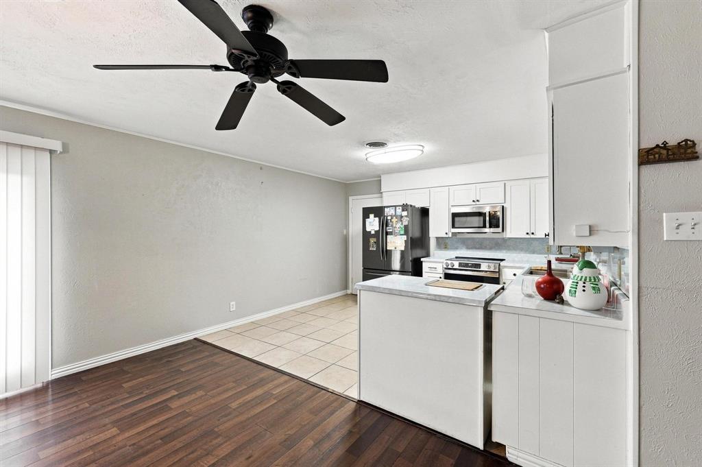 121 S Imperial Drive Property Photo 14