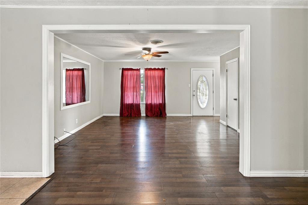 121 S Imperial Drive Property Photo 26