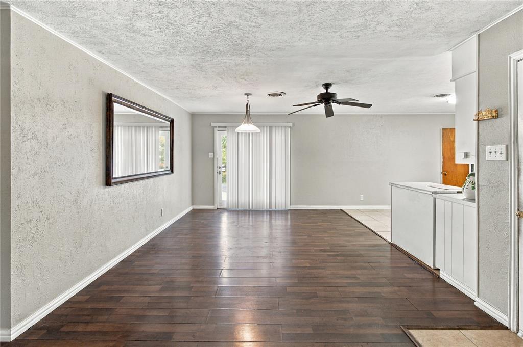 121 S Imperial Drive Property Photo 30