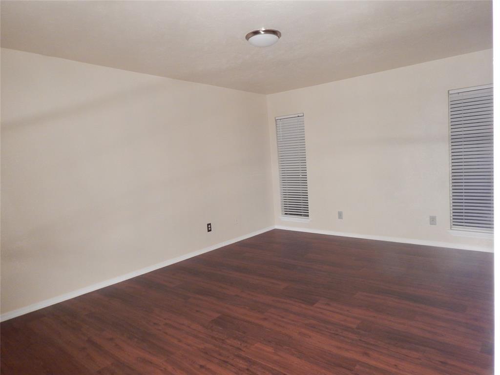 506 Redwood Drive Property Photo 10
