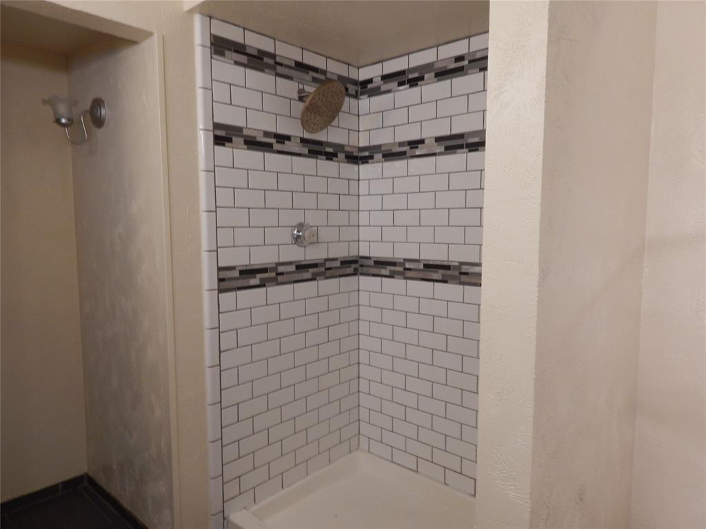 506 Redwood Drive Property Photo 12