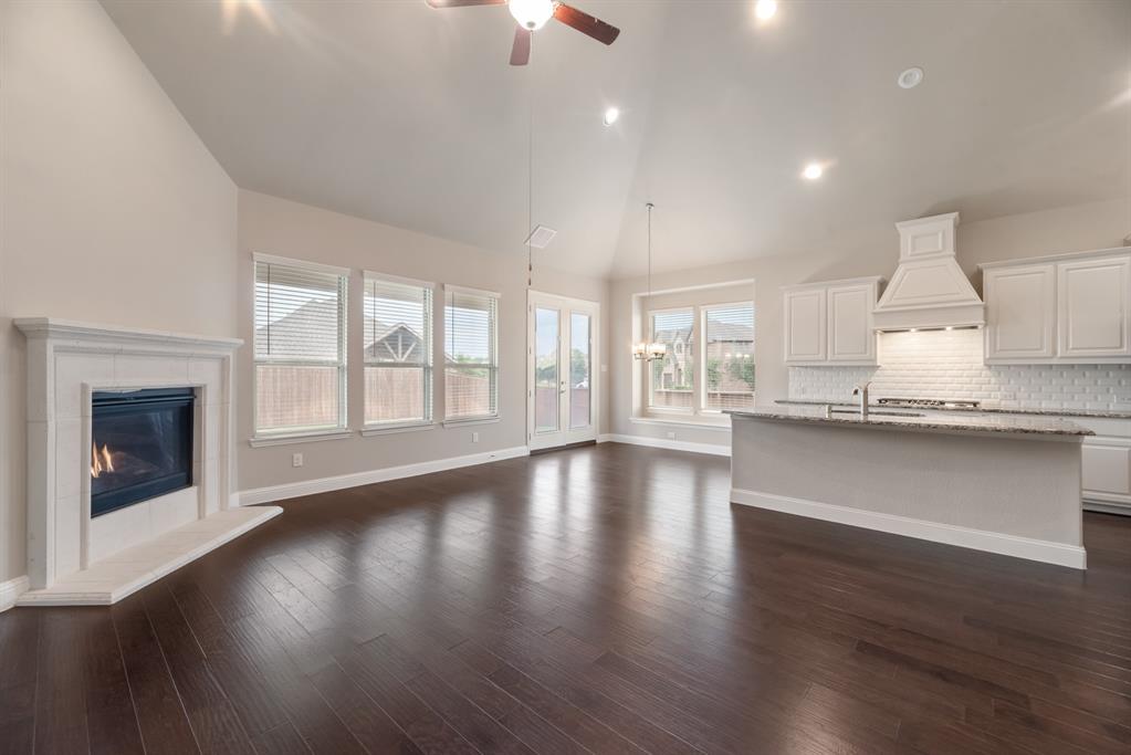 1900 Monahan Drive Property Photo 11