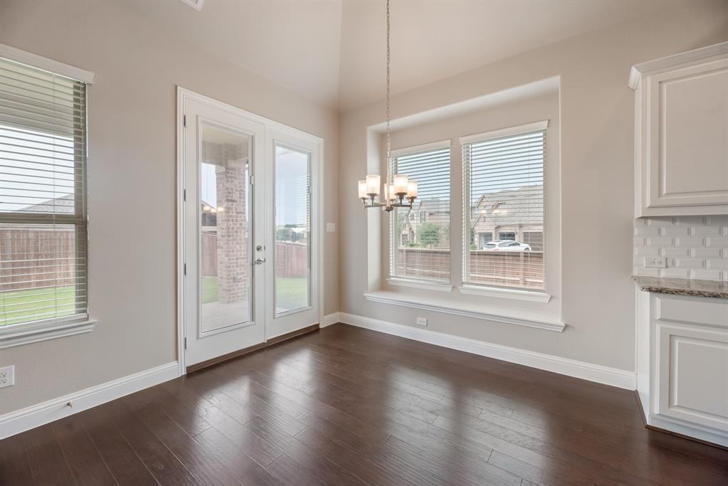 1900 Monahan Drive Property Photo 14