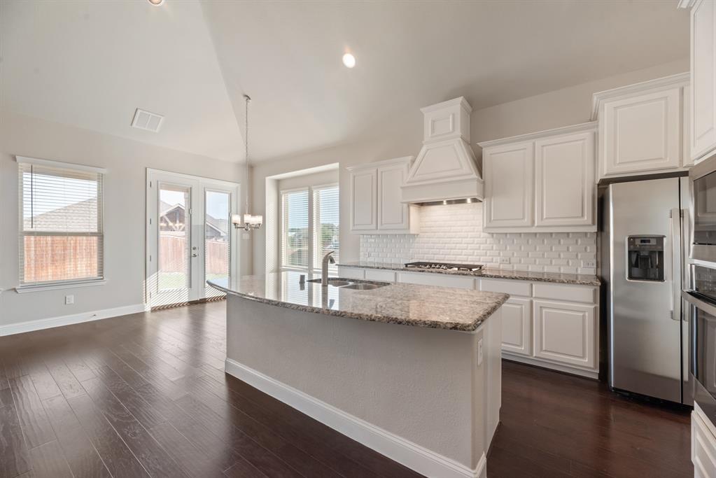 1900 Monahan Drive Property Photo 16