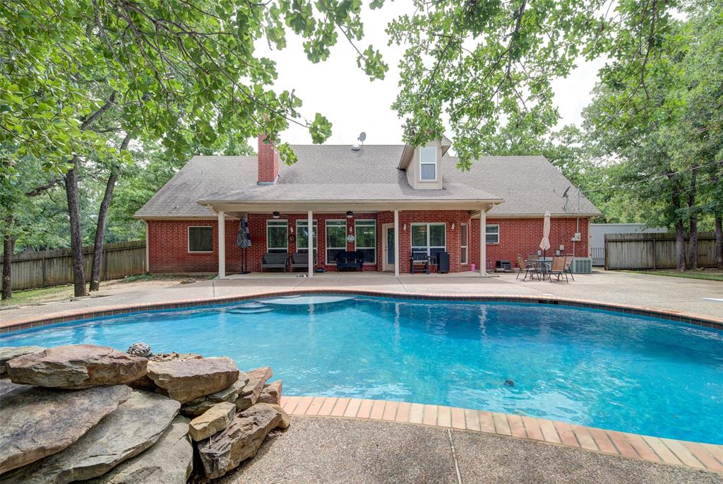 15 Shady Creek Lane Property Photo 2