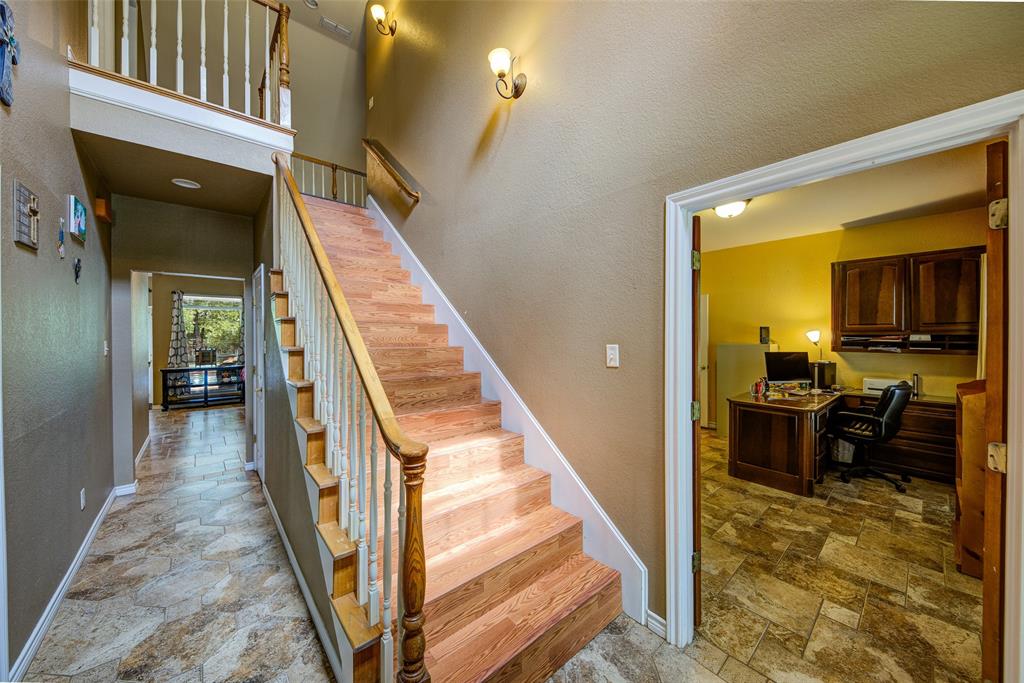 15 Shady Creek Lane Property Photo 8