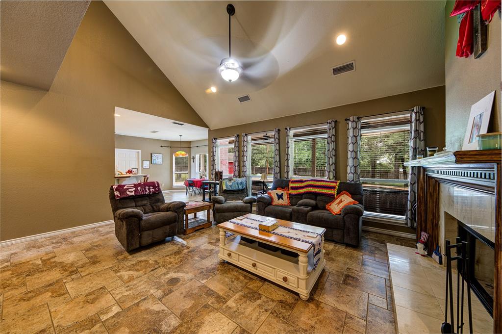15 Shady Creek Lane Property Photo 14