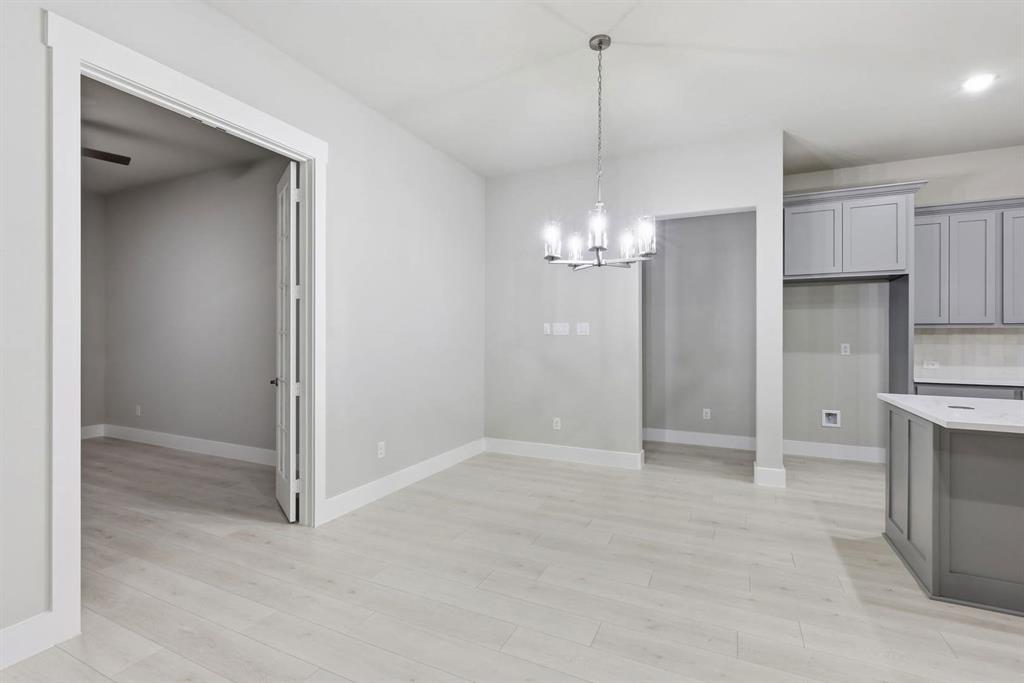 2400 Camino Way Property Photo 11