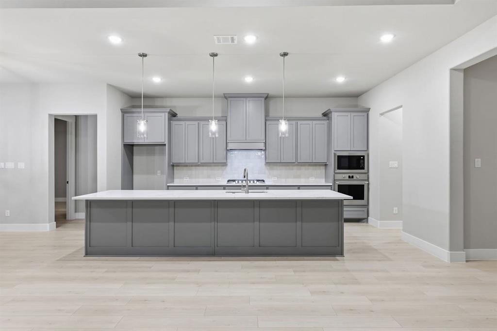 2400 Camino Way Property Photo 12