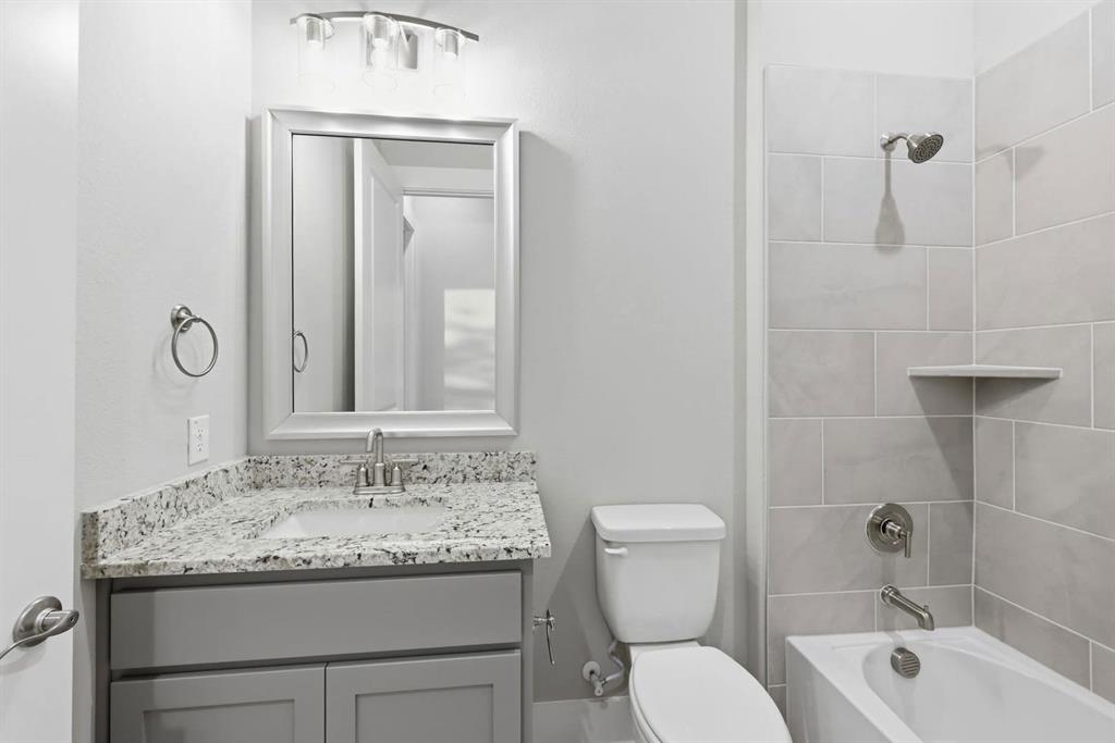 2400 Camino Way Property Photo 28