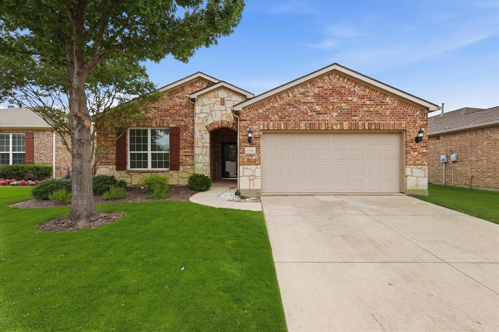 7358 Trull Brook Lane Property Photo 1