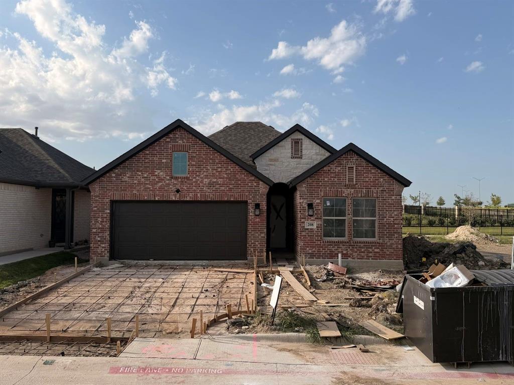 208 Ravenna Boulevard Property Photo 1