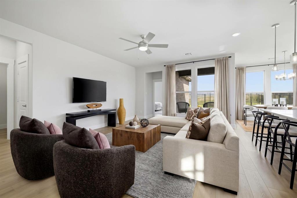 208 Ravenna Boulevard Property Photo 11