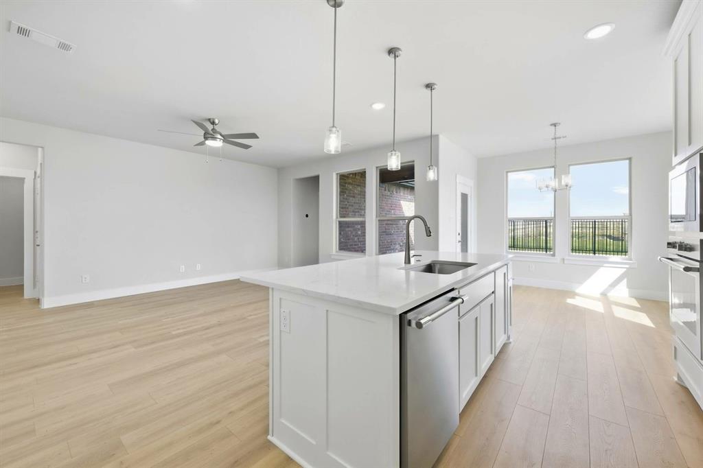 208 Ravenna Boulevard Property Photo 20