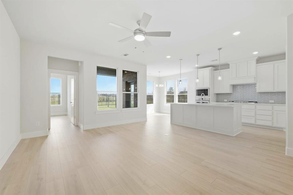 208 Ravenna Boulevard Property Photo 28