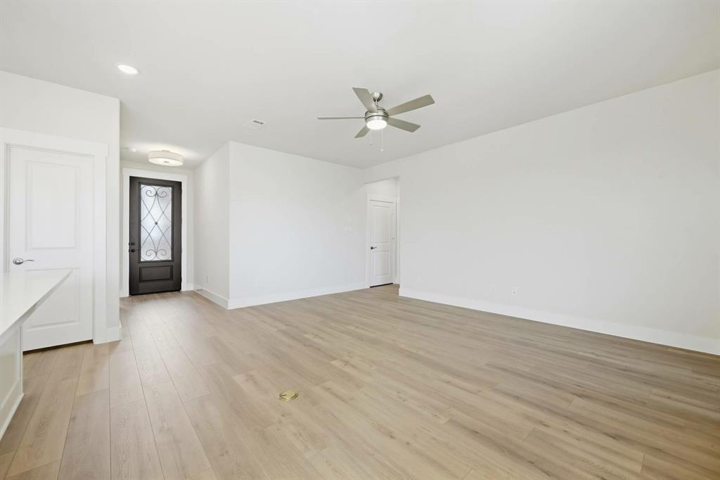 208 Ravenna Boulevard Property Photo 30