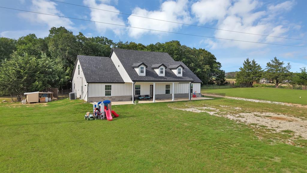 420 County Road 1130 Property Photo 2