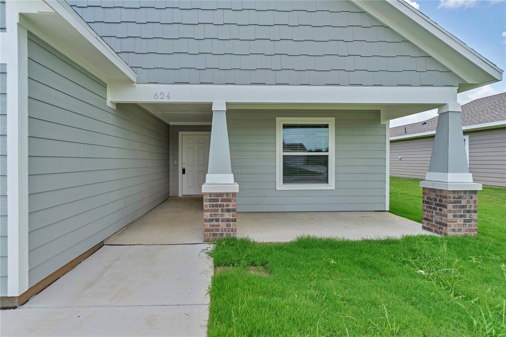 624 Crockett Drive Property Photo 6