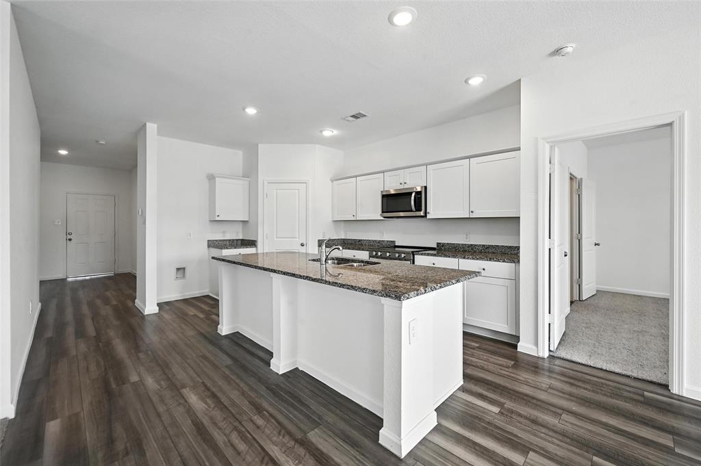 1637 Escondido Drive Property Photo 3