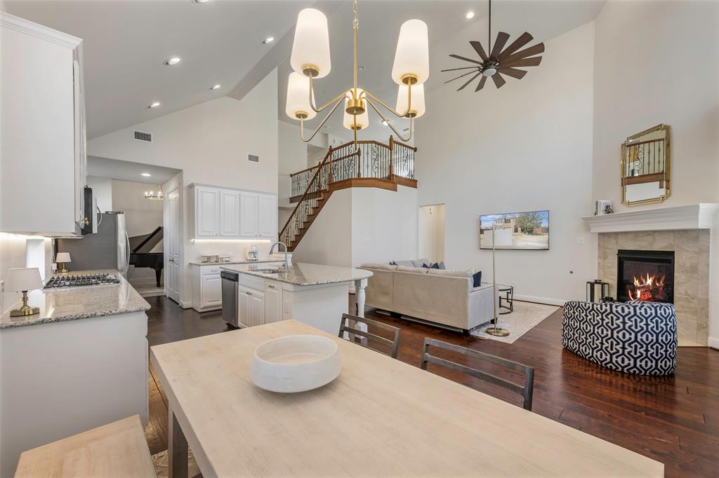 4000 Silk Vine Court Property Photo 3