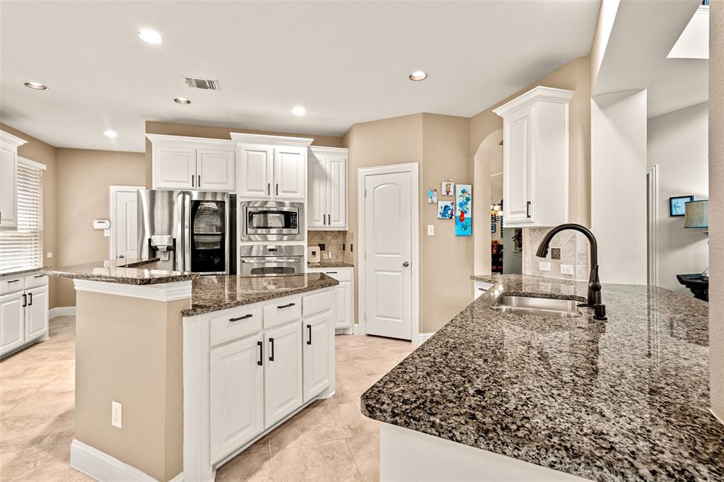 8255 Lindsay Gardens Property Photo 12