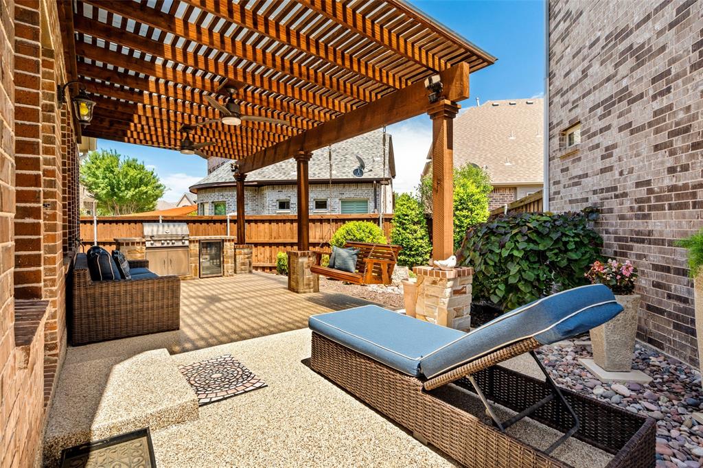 8255 Lindsay Gardens Property Photo 32