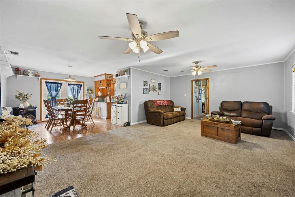 2073 Fm 1182 Property Photo 5