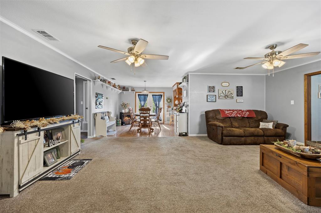 2073 Fm 1182 Property Photo 6