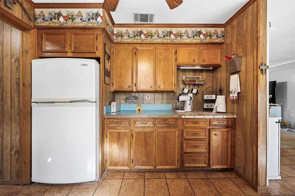 2073 Fm 1182 Property Photo 12