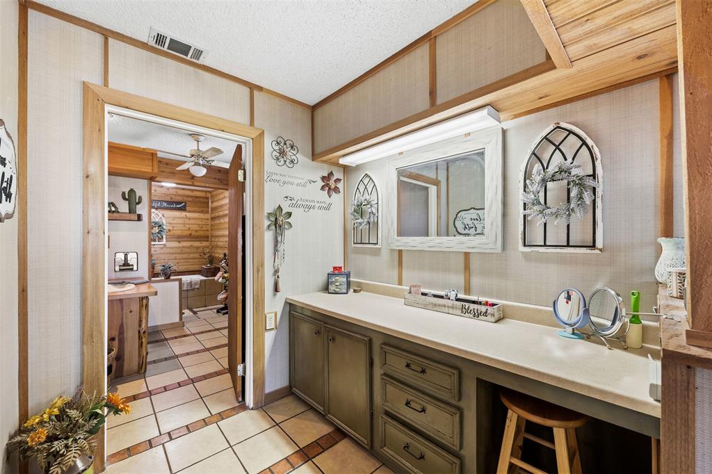 2073 Fm 1182 Property Photo 15