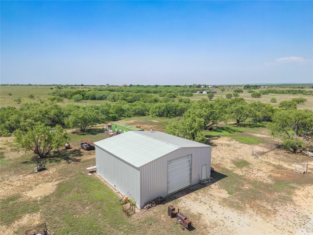 883 Santa Anna Ave Property Photo 3