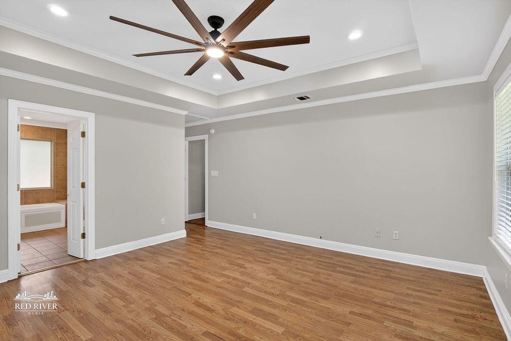 4005 Richmond Avenue Property Photo 6
