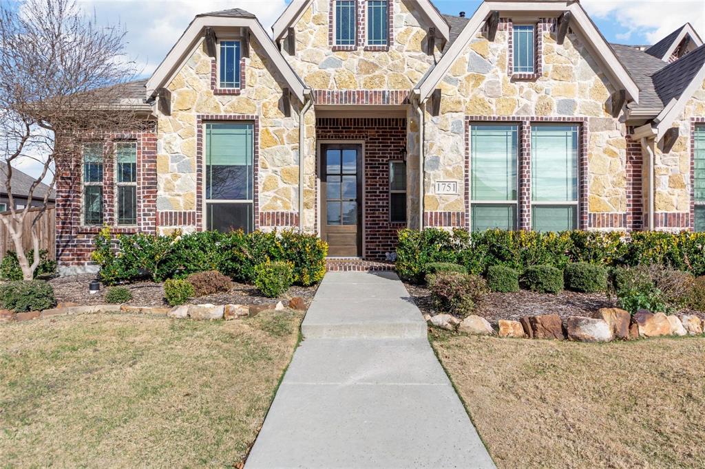 1751 Laurel Vista Court Property Photo 2