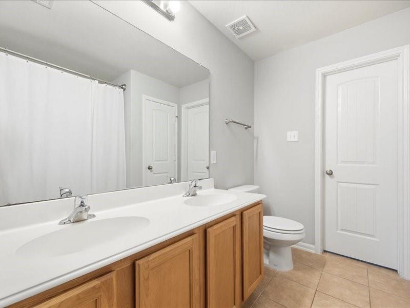 8 Shady Oak Lane Property Photo 13