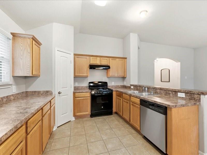 8 Shady Oak Lane Property Photo 18