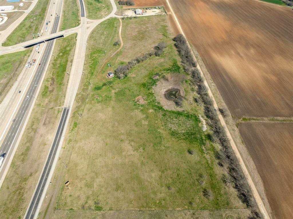 Tbd I-35 Property Photo 16