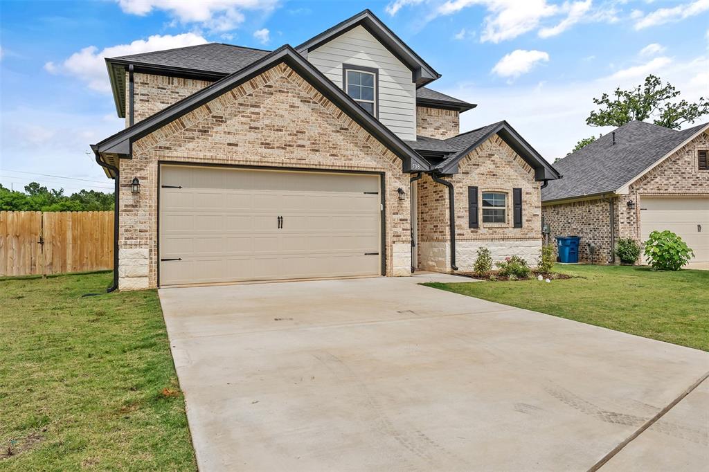 508 Cornerstone Property Photo 3