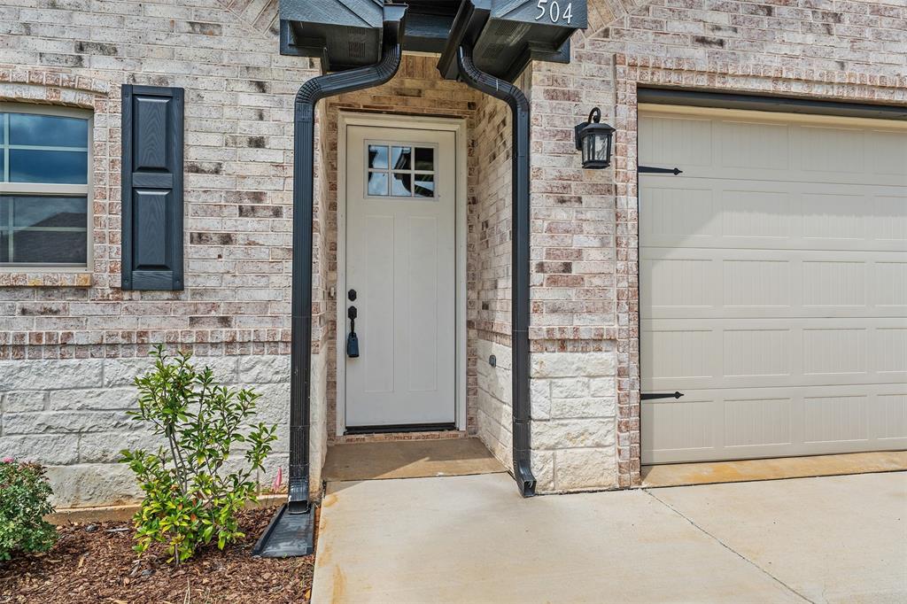 504 Cornerstone Property Photo 4