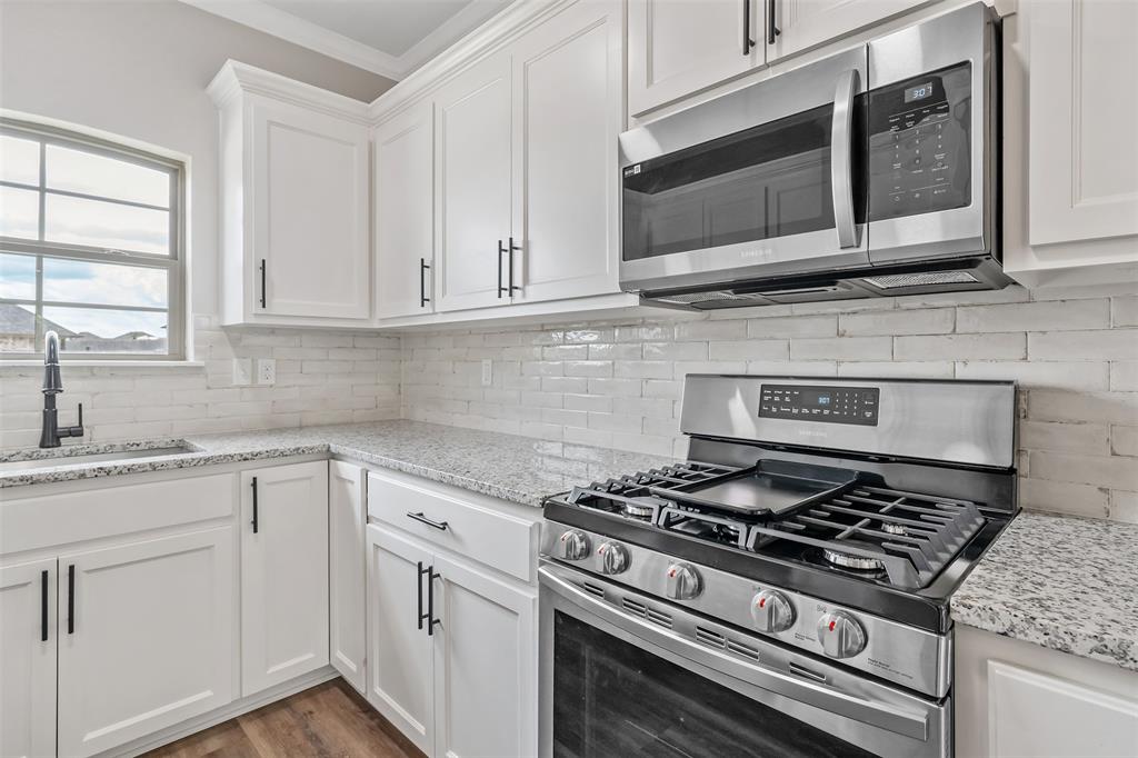 504 Cornerstone Property Photo 11